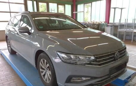 Volkswagen Passat B8 рестайлинг, 2022 год, 2 482 000 рублей, 3 фотография