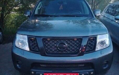 Nissan Pathfinder, 2011 год, 1 310 000 рублей, 2 фотография