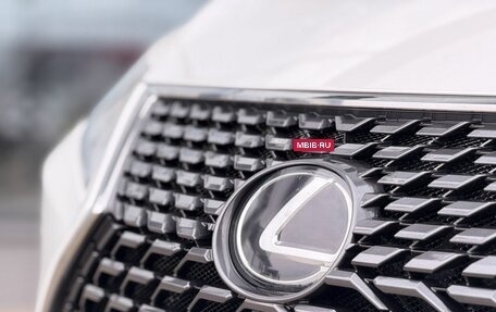 Lexus RX IV рестайлинг, 2021 год, 5 880 000 рублей, 8 фотография