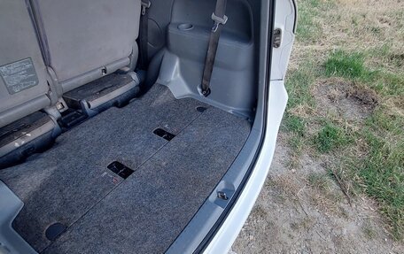 Toyota Sienta I, 2005 год, 415 000 рублей, 3 фотография