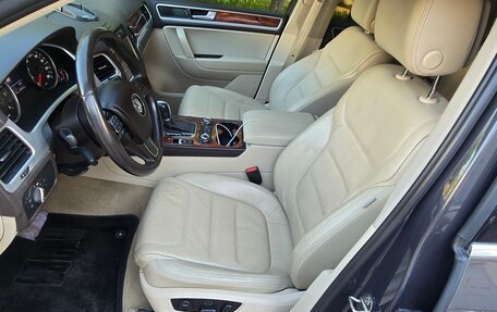 Volkswagen Touareg III, 2010 год, 1 850 000 рублей, 9 фотография