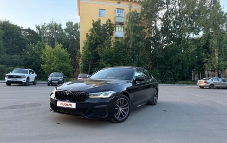 BMW 5 серия, 2021 год, 5 400 000 рублей, 2 фотография