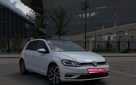 Volkswagen Golf VII, 2020 год, 2 200 000 рублей, 2 фотография