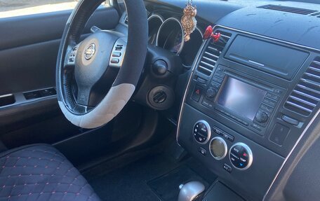 Nissan Tiida, 2010 год, 550 000 рублей, 9 фотография