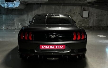 Ford Mustang VI рестайлинг, 2019 год, 3 600 000 рублей, 15 фотография