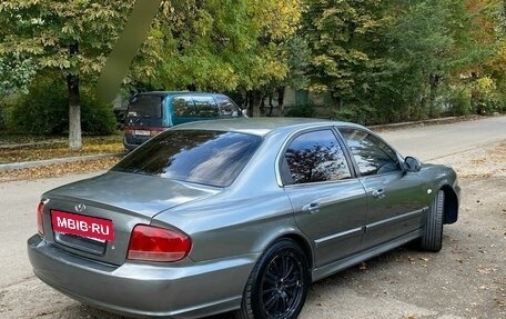 Hyundai Sonata IV рестайлинг, 2006 год, 400 000 рублей, 2 фотография
