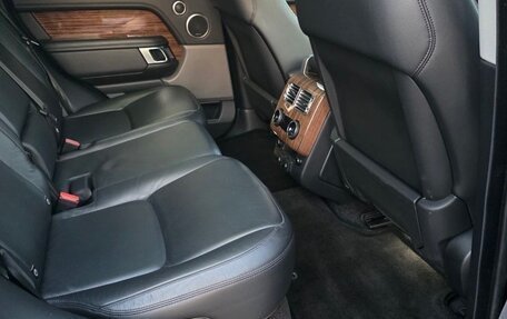 Land Rover Range Rover IV рестайлинг, 2018 год, 5 800 000 рублей, 7 фотография