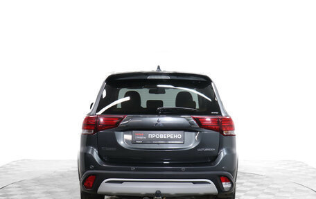Mitsubishi Outlander III рестайлинг 3, 2019 год, 2 249 900 рублей, 7 фотография
