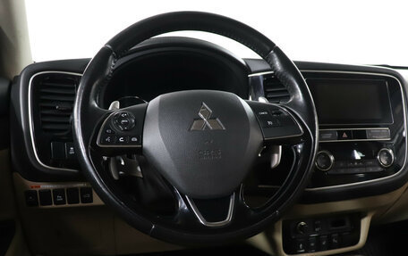 Mitsubishi Outlander III рестайлинг 3, 2019 год, 2 249 900 рублей, 19 фотография