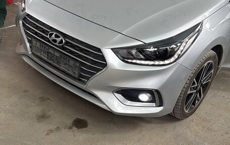 Hyundai Solaris II рестайлинг, 2018 год, 1 400 000 рублей, 2 фотография