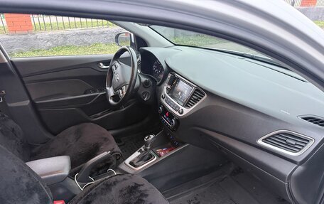 Hyundai Solaris II рестайлинг, 2018 год, 1 400 000 рублей, 7 фотография