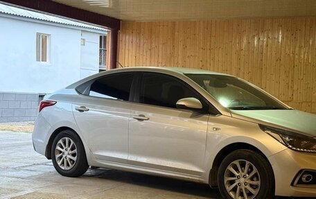 Hyundai Solaris II рестайлинг, 2018 год, 1 400 000 рублей, 15 фотография