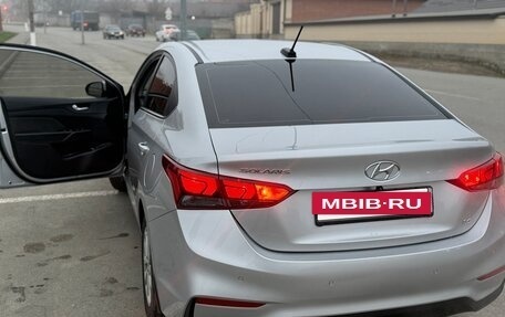 Hyundai Solaris II рестайлинг, 2018 год, 1 400 000 рублей, 11 фотография