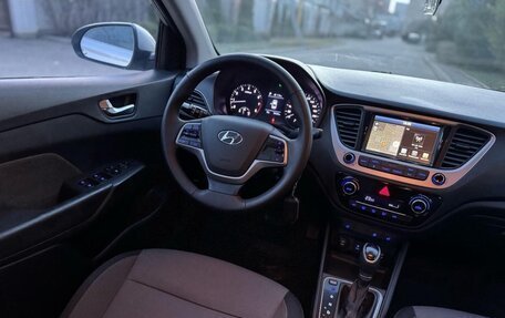 Hyundai Solaris II рестайлинг, 2018 год, 1 400 000 рублей, 17 фотография