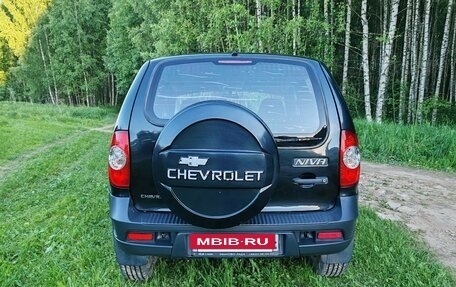 Chevrolet Niva I рестайлинг, 2013 год, 590 000 рублей, 4 фотография