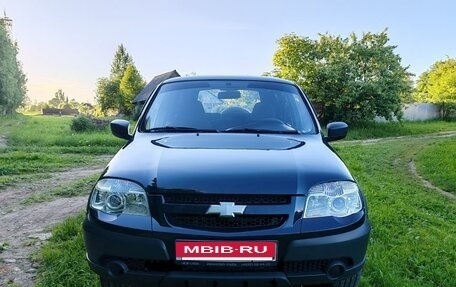 Chevrolet Niva I рестайлинг, 2013 год, 590 000 рублей, 5 фотография