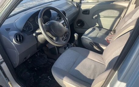 Renault Logan I, 2005 год, 200 000 рублей, 3 фотография