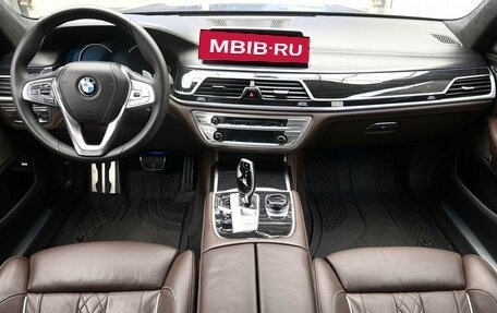 BMW 7 серия, 2017 год, 3 680 000 рублей, 9 фотография