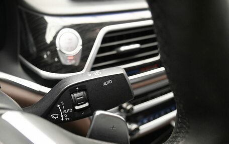 BMW 7 серия, 2017 год, 3 680 000 рублей, 16 фотография