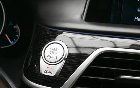 BMW 7 серия, 2017 год, 3 680 000 рублей, 17 фотография