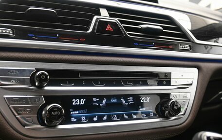 BMW 7 серия, 2017 год, 3 680 000 рублей, 19 фотография