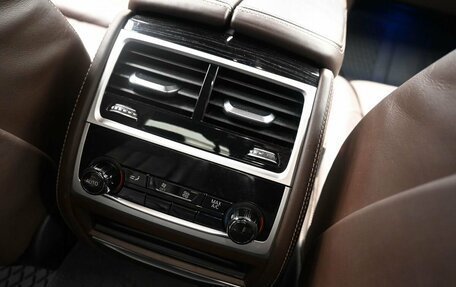 BMW 7 серия, 2017 год, 3 680 000 рублей, 27 фотография