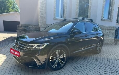 Volkswagen Tiguan II, 2022 год, 2 800 000 рублей, 6 фотография