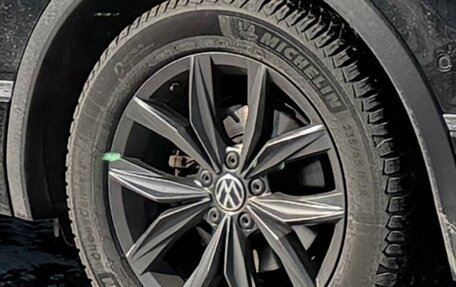 Volkswagen Tiguan II, 2022 год, 2 800 000 рублей, 26 фотография