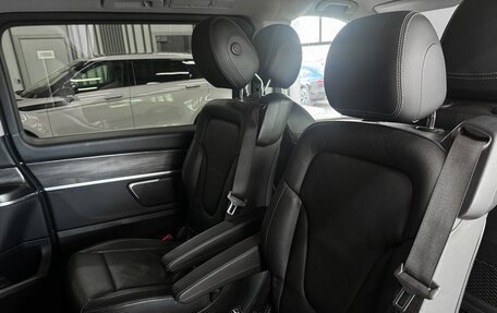 Mercedes-Benz V-Класс, 2019 год, 4 350 000 рублей, 15 фотография