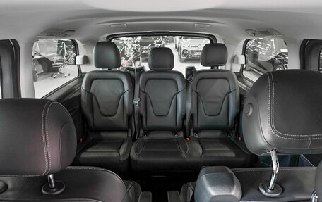 Mercedes-Benz V-Класс, 2019 год, 4 350 000 рублей, 20 фотография