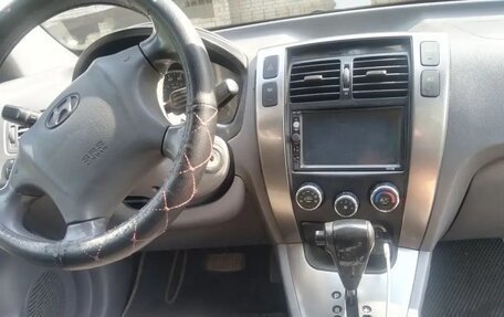 Hyundai Tucson III, 2005 год, 1 100 000 рублей, 10 фотография