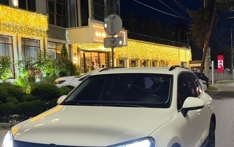 Volkswagen Touareg III, 2011 год, 2 200 000 рублей, 2 фотография