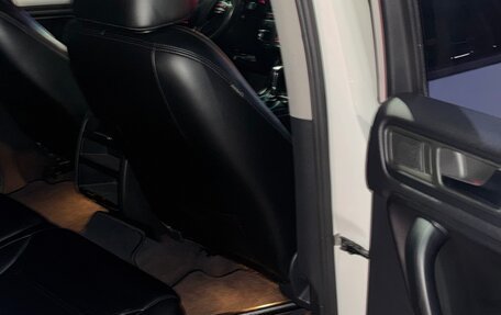 Volkswagen Touareg III, 2011 год, 2 200 000 рублей, 17 фотография