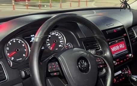 Volkswagen Touareg III, 2011 год, 2 200 000 рублей, 12 фотография
