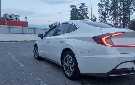 Hyundai Sonata VIII, 2021 год, 1 430 000 рублей, 7 фотография