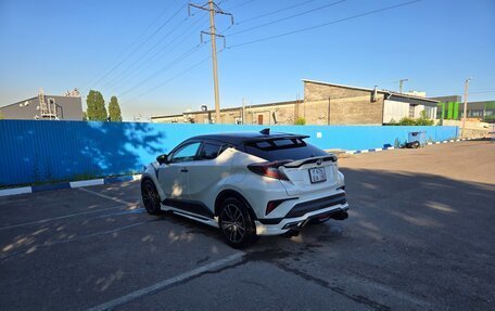 Toyota C-HR I рестайлинг, 2018 год, 1 900 000 рублей, 5 фотография