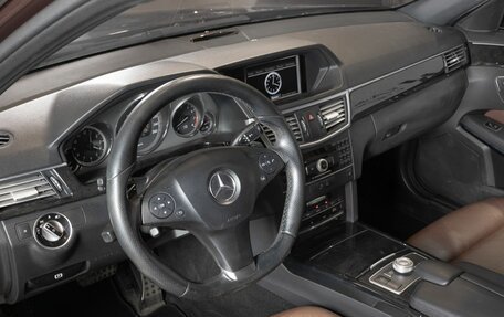 Mercedes-Benz E-Класс, 2010 год, 1 650 000 рублей, 5 фотография