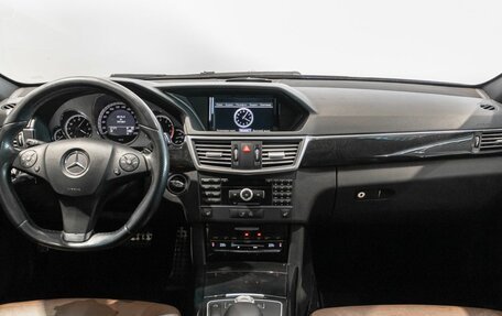 Mercedes-Benz E-Класс, 2010 год, 1 650 000 рублей, 6 фотография