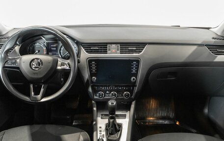 Skoda Octavia, 2019 год, 1 688 600 рублей, 6 фотография
