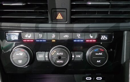 Volkswagen Jetta VII, 2021 год, 2 346 000 рублей, 14 фотография