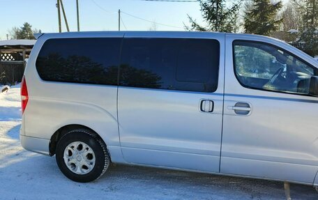 Hyundai Grand Starex Grand Starex I рестайлинг 2, 2009 год, 1 200 000 рублей, 1 фотография