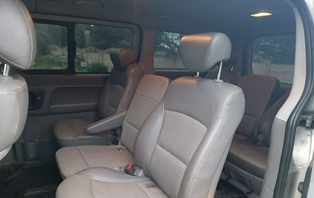 Hyundai Grand Starex Grand Starex I рестайлинг 2, 2009 год, 1 200 000 рублей, 14 фотография