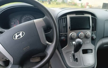 Hyundai Grand Starex Grand Starex I рестайлинг 2, 2009 год, 1 200 000 рублей, 29 фотография