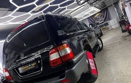 Toyota Land Cruiser 100 рестайлинг 2, 2007 год, 2 799 000 рублей, 2 фотография