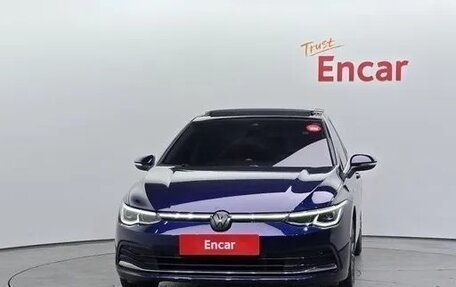 Volkswagen Golf VIII, 2022 год, 2 171 000 рублей, 2 фотография