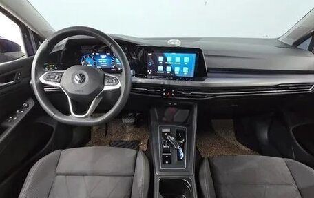 Volkswagen Golf VIII, 2022 год, 2 171 000 рублей, 9 фотография