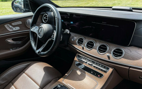 Mercedes-Benz E-Класс, 2021 год, 5 300 000 рублей, 10 фотография