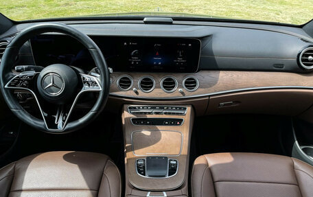 Mercedes-Benz E-Класс, 2021 год, 5 300 000 рублей, 13 фотография