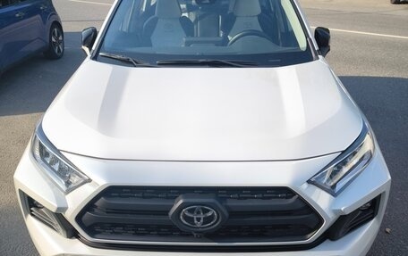 Toyota RAV4, 2023 год, 3 650 000 рублей, 1 фотография