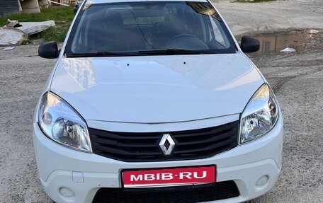 Renault Sandero I, 2012 год, 550 000 рублей, 1 фотография
